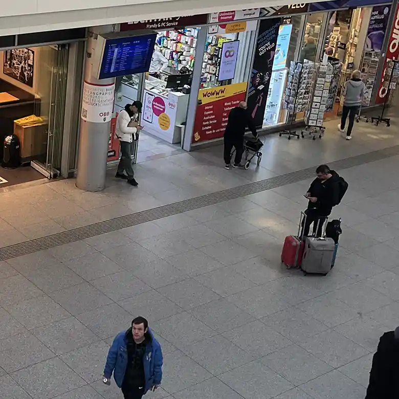 14 / 23: Linz Hauptbahnhof (Oberösterreich) 14 / 23: Linz Hauptbahnhof (Oberösterreich)
