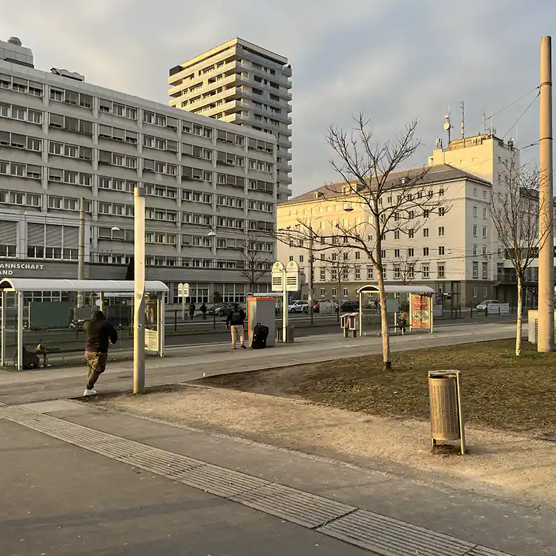 23 / 23: Linz Hauptbahnhof (Oberösterreich) 23 / 23: Linz Hauptbahnhof (Oberösterreich)