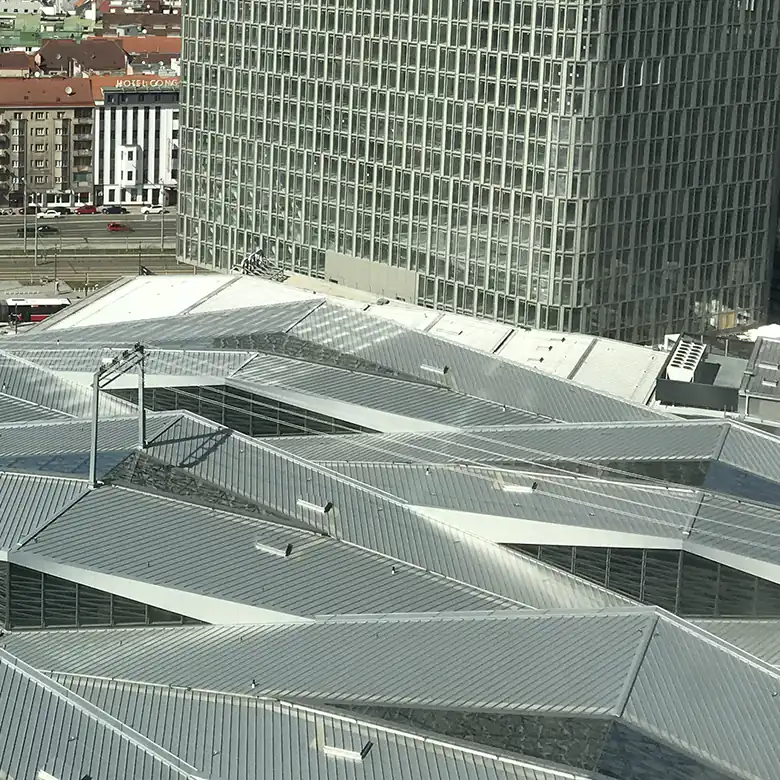 11 / 18: Bilder vom Hbf Wien und der BahnhofCity Wien Hauptbahnhof 11 / 18: Bilder vom Hbf Wien und der BahnhofCity Wien Hauptbahnhof