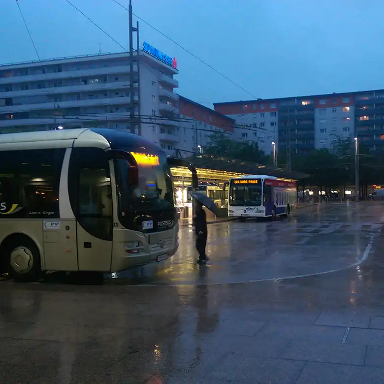 3 / 7: Bilder vom Hbf (Hauptbahnhof) in Salzburg Stadt